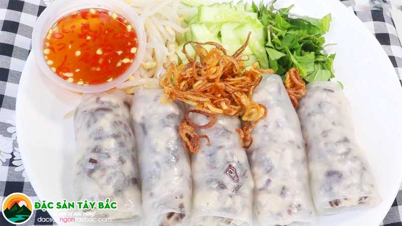 bữa sáng TP Hồ chí minh với bánh cuốn