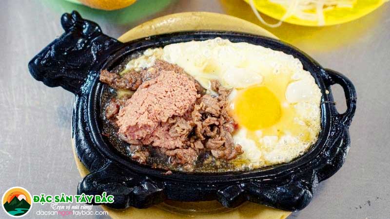 ăn sáng tại sài gòn với bò né