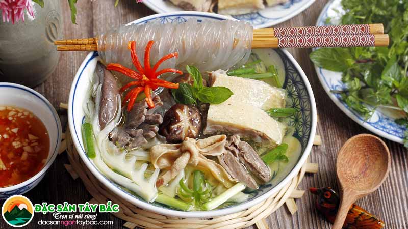 Bí quyết nấu miến sợi to với thịt sườn