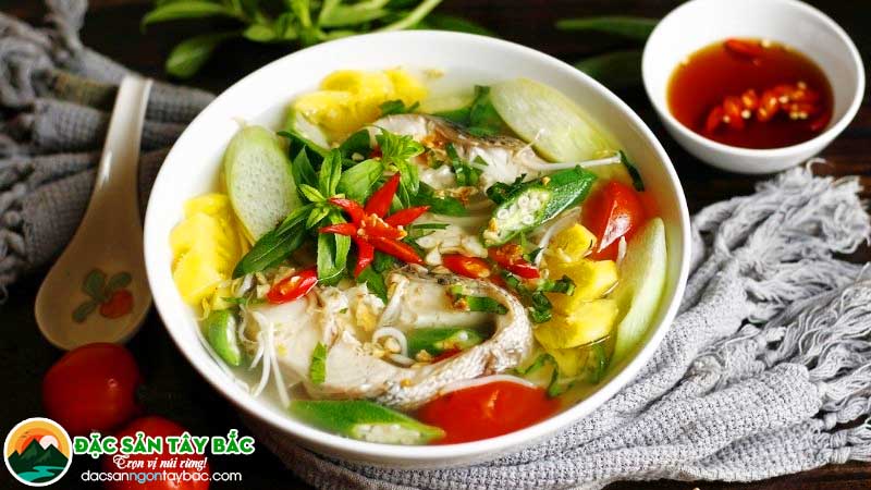 Một món ăn nhẹ nhàng trong ẩm thực tp HCM với canh cá lóc