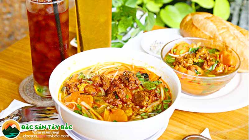 lựa chọn hủ tiếu bò kho để ăn sáng sài gòn