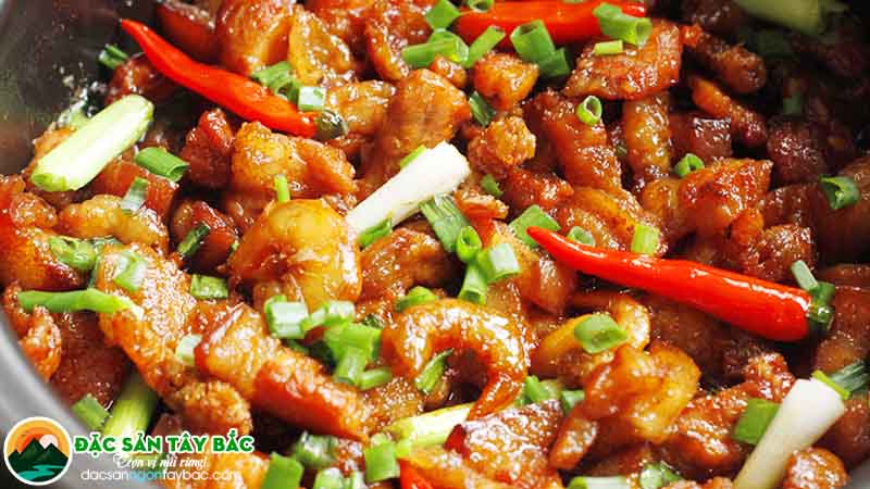 món ăn dân dã của TP HCM chính là thịt kho quẹt