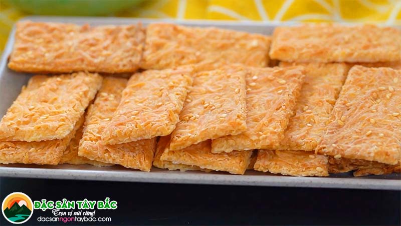 chọn đặc sản sài gòn làm quà là bánh dừa nướng