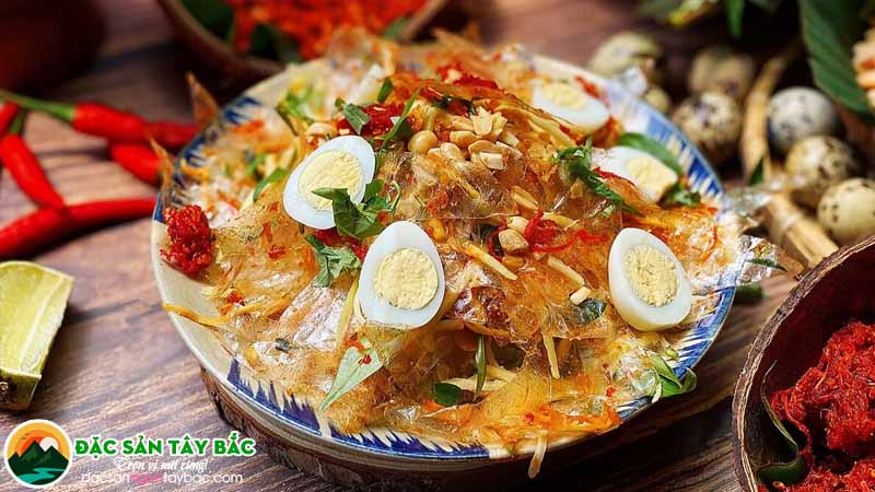 Món bánh tráng rất đặc trưng ở tphcm