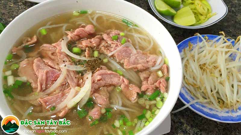 Điểm danh các quán đêm ở sài gòn quận 1 với phở