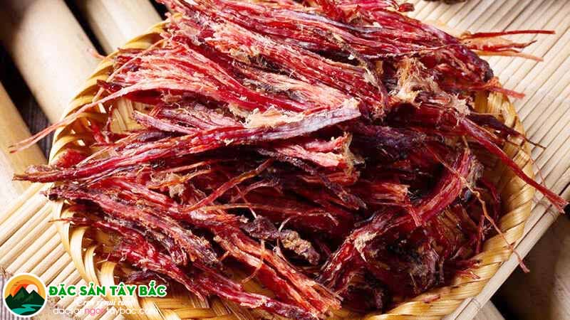 Giới thiệu món thịt trâu khô hun khói - đặc sản ngon tây bắc nổi tiếng