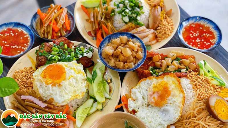 Cơm tấm là món đặc sản sài gòn đặc trưng, dân dà miền nam bộ