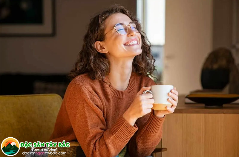 Mật ong ngâm hạ thảo đông trùng thực hiện như thế nào?
