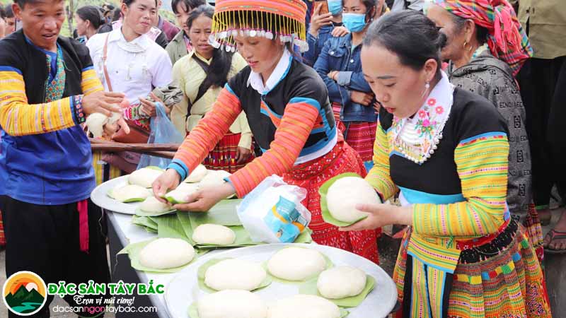 Bánh giầy giá tay Tây Bắc – Nét đẹp văn hóa của người Mông vùng cao