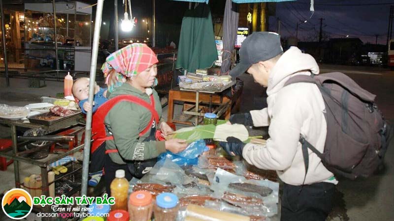 Hương vị đặc trưng của bánh giầy Tây Bắc