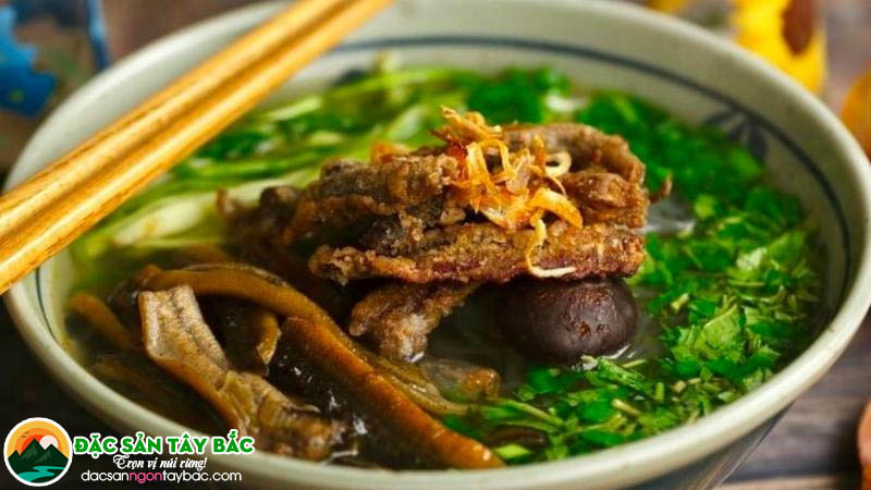 Miến dong thái tay sợi to nấu lươn