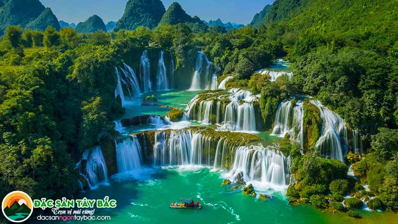 Cao Bằng – Chiêm ngưỡng vẻ đẹp hùng vĩ của thác Bản Giốc