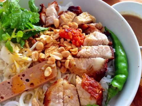 Những món ăn không thể bỏ lỡ khi du lịch Đà Nẵng