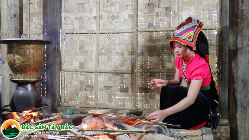 Tại sao khăn piêu này lại thu hút mọi người?