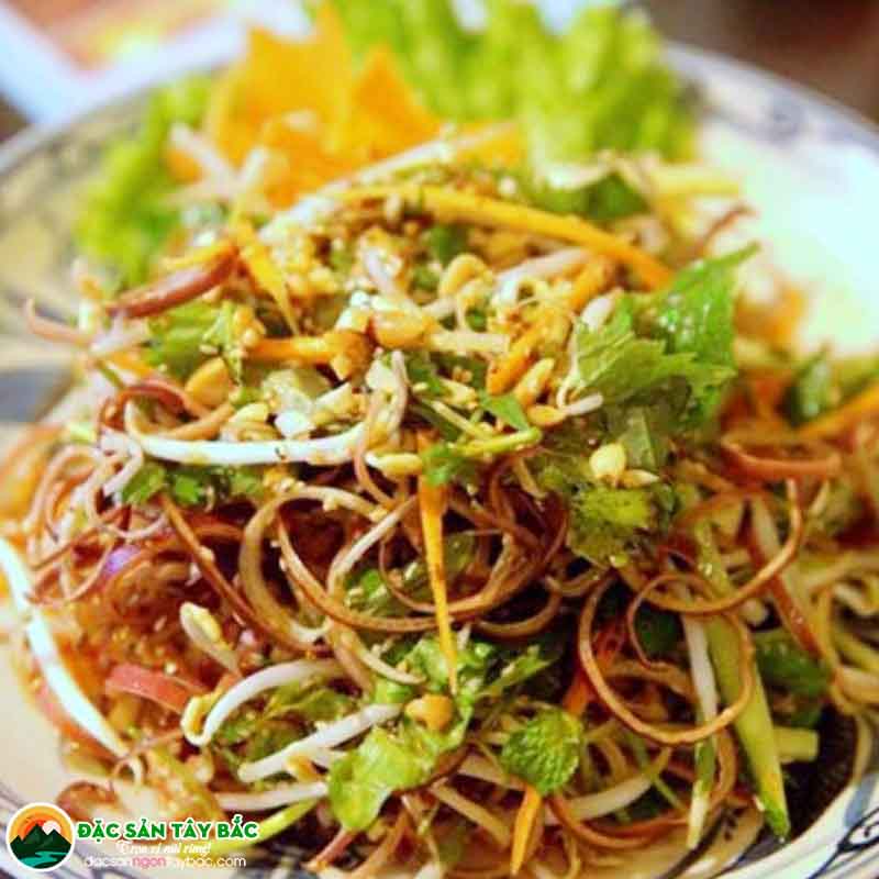 Hướng dẫn nấu ăn thịt lợn sấy tây bắc nộm hoa chuối