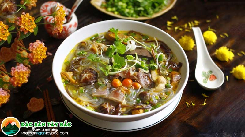 Một bát canh miến dong lòng mề gà giàu dinh dưỡng, thơm ngon