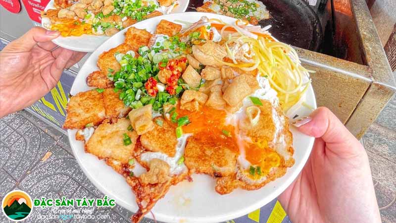 Bột chiên là một trong món ăn đường phố đậm chất Sài Gòn